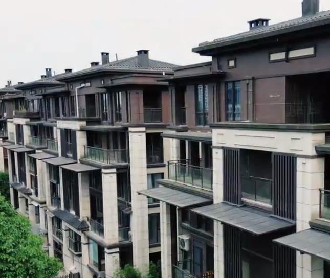 360240311173023547 【eps線條廠家】EPS檐角線安裝時(shí)需要注意的七大細(xì)節(jié)